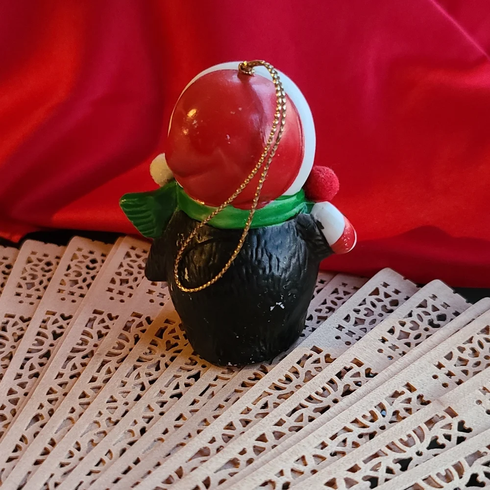 Penguin Vintage Bell